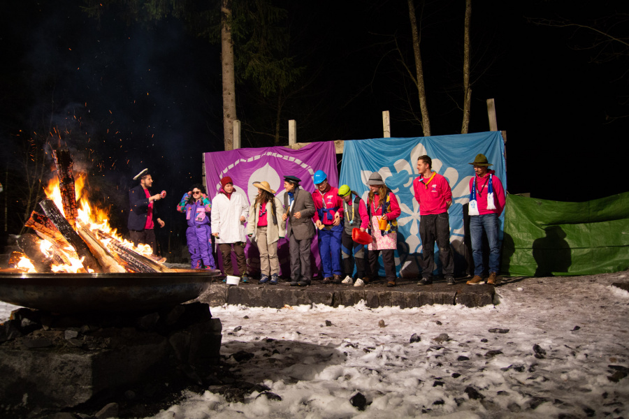 Winter International Campfire 0
